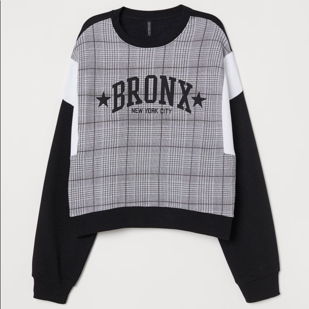 H&M Crewneck Sweatshirt.